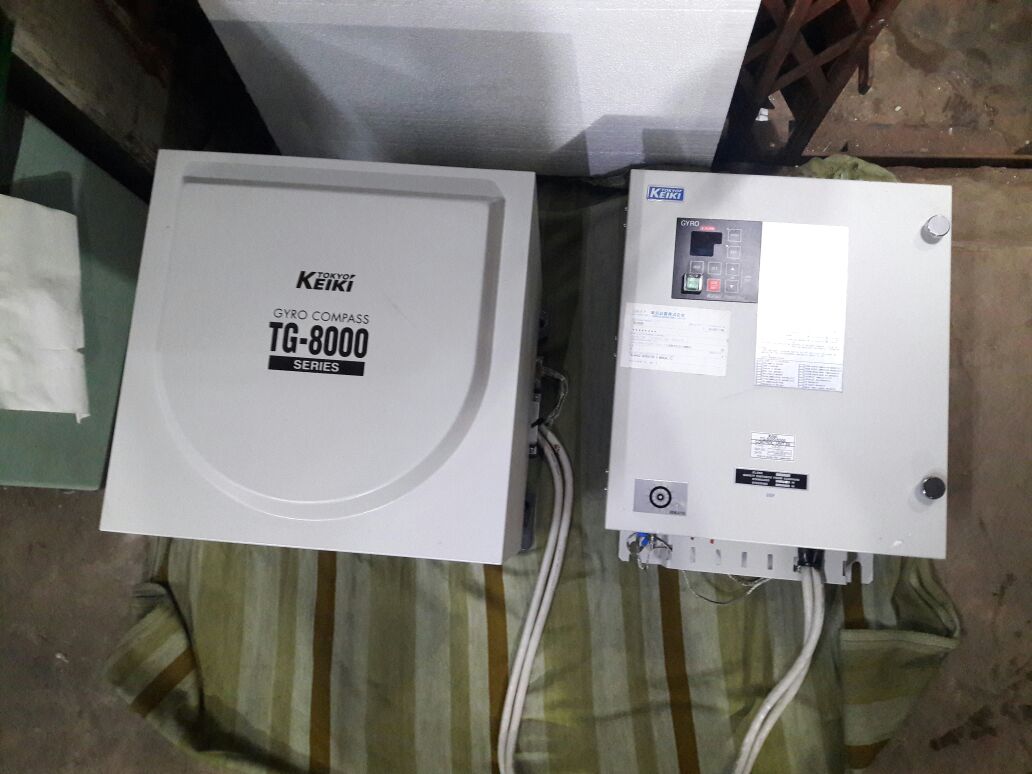 TG8000 Gyrocompass